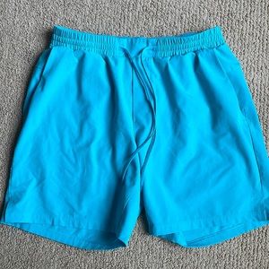 Lululemon mens L gym shorts